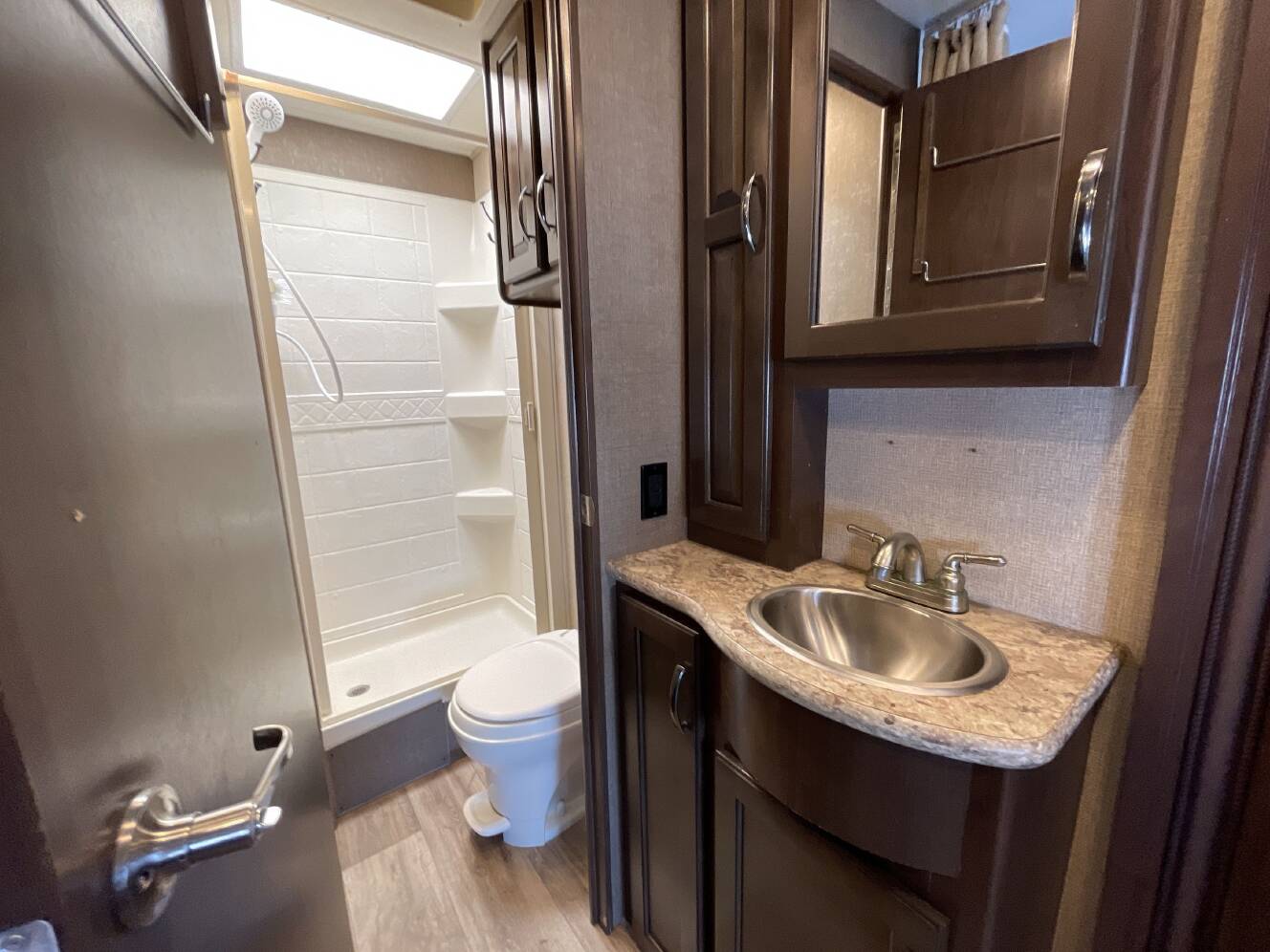 A photo of this 2018 Thor FOUR WINDS 24WS
