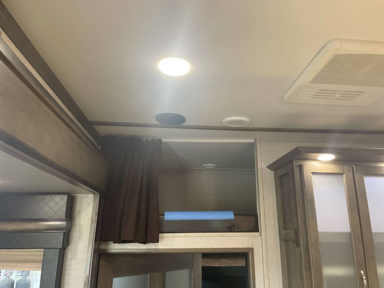 A photo of this 2019 Dutchmen VOLTAGE 3655