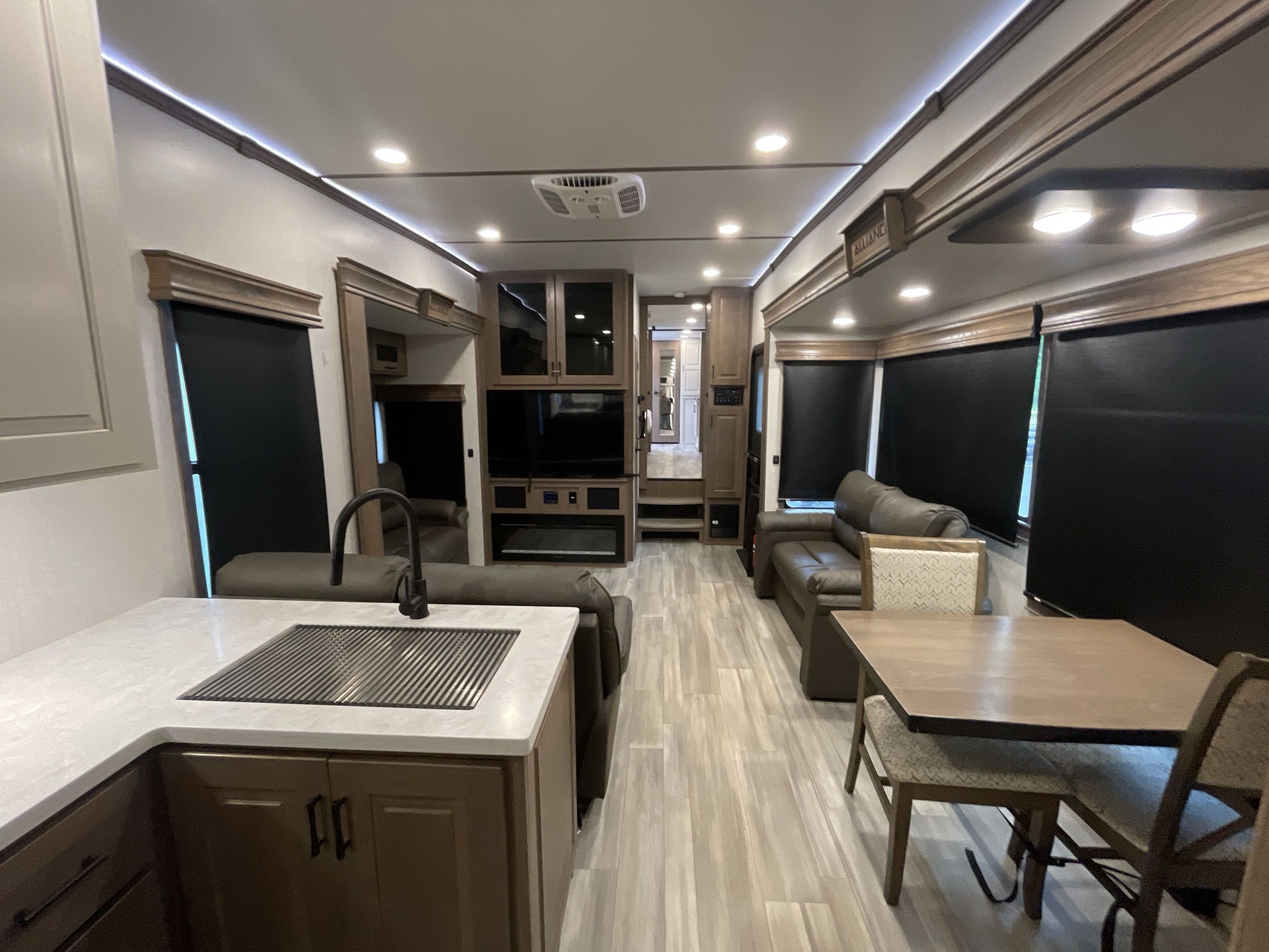 2023 Alliance PARADIGM 382RK in akron OH