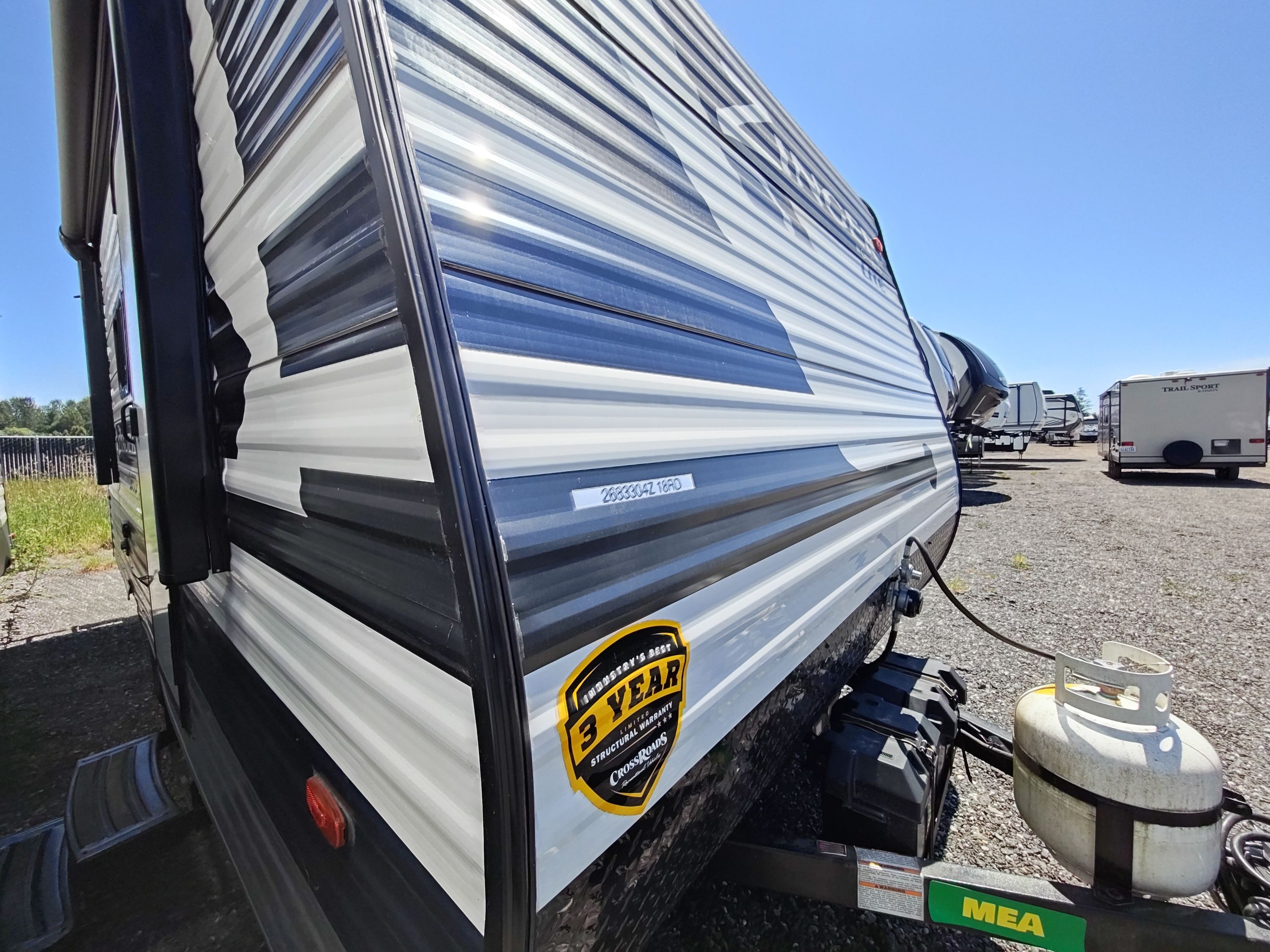 2022 Crossroads ZINGER 18RD RV