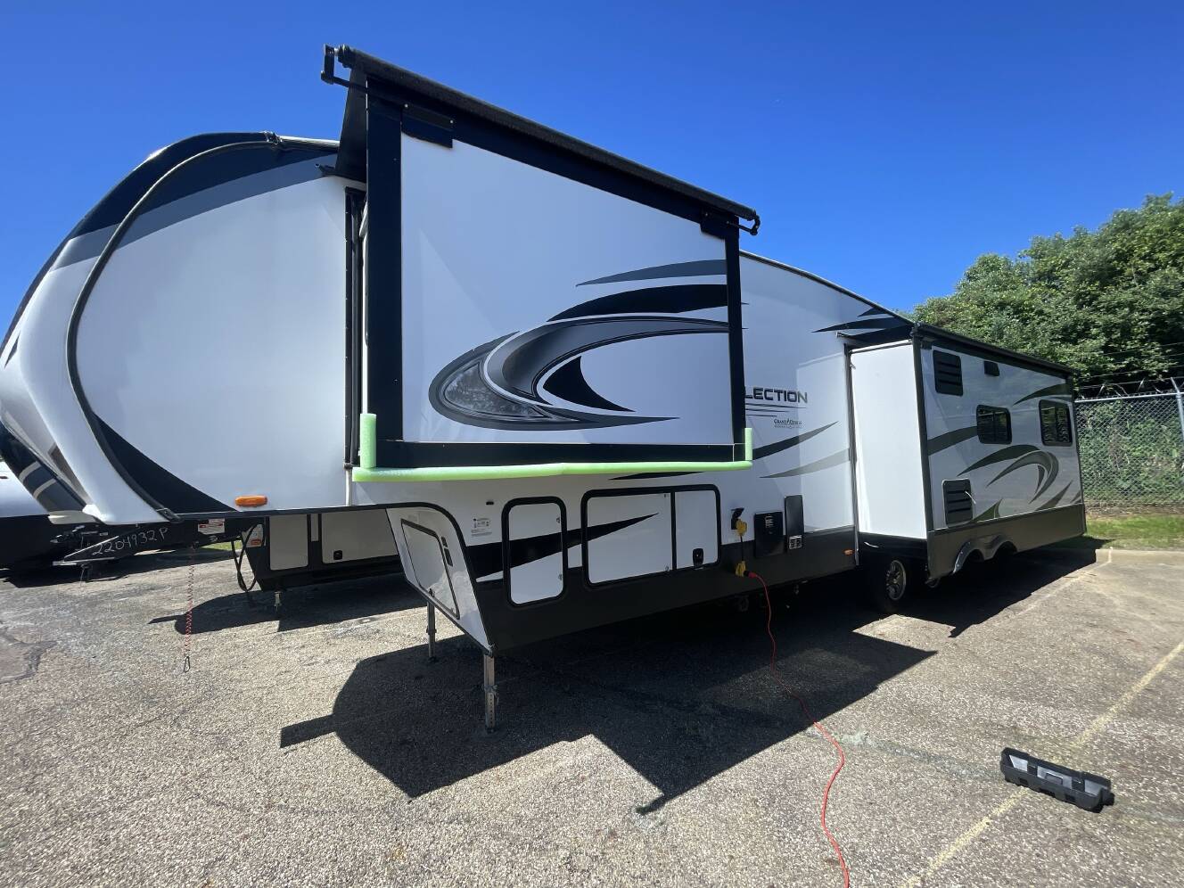 A photo of this 2021 Grand Design REFLECTION 340RDS