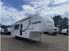 2025 Forest River Cherokee Arctic Wolf 331BH Review image