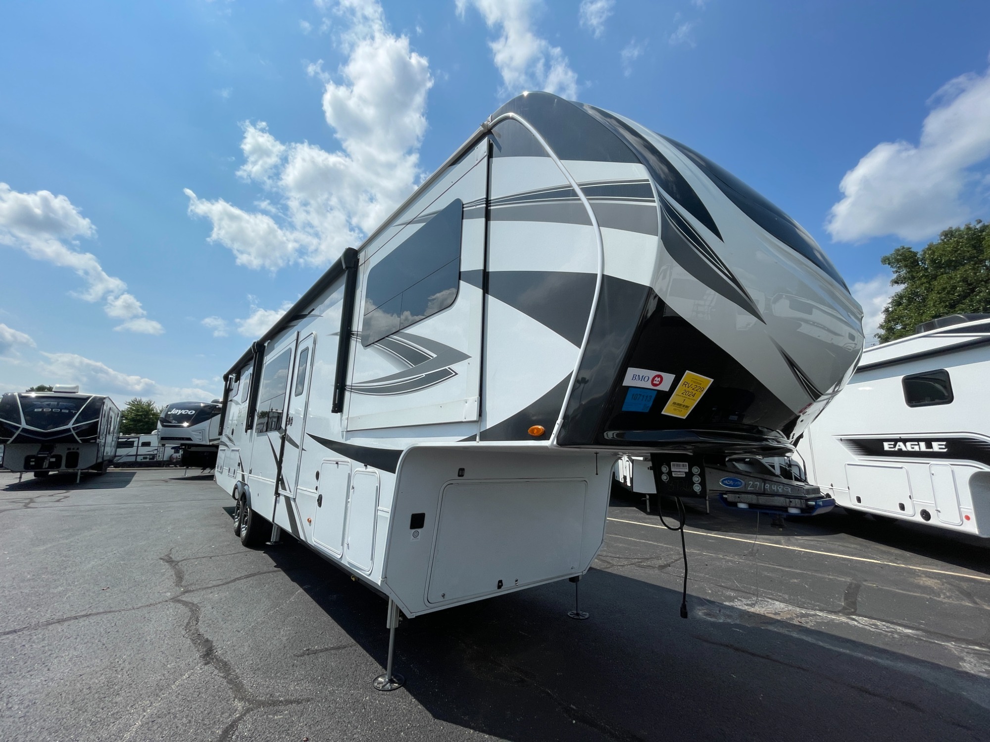 2024 Grand Design SOLITUDE 380FL in greenwood IN