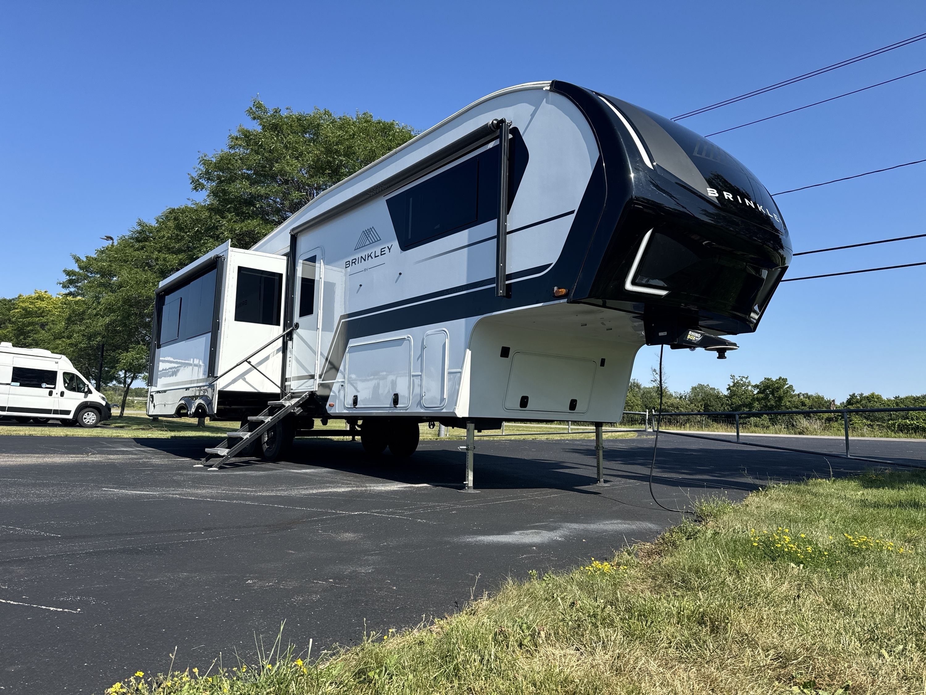 2024 Brinkley MODEL Z 3100 RV