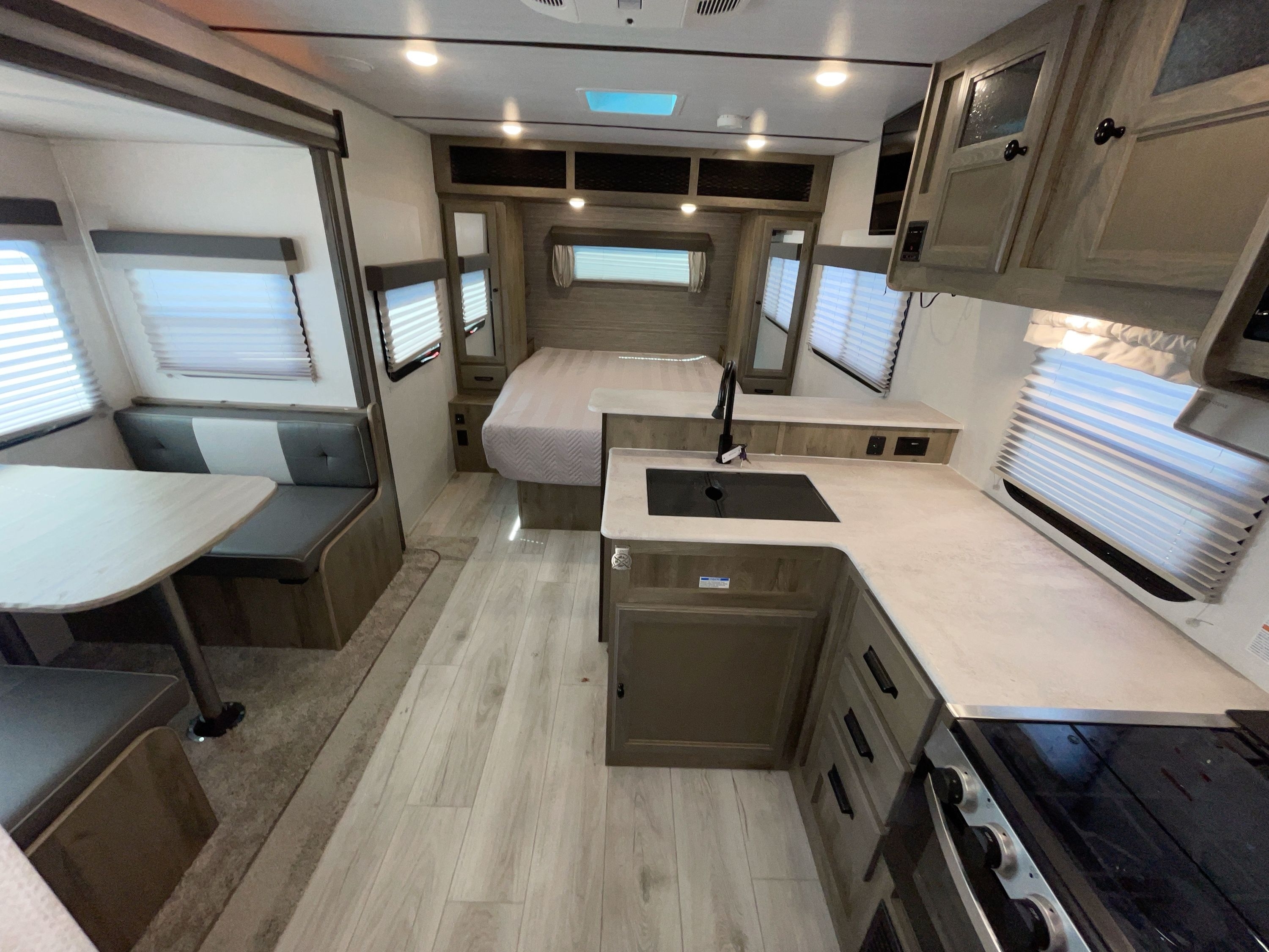 2022 Forest River SURVEYOR 202RBLE in french camp CA