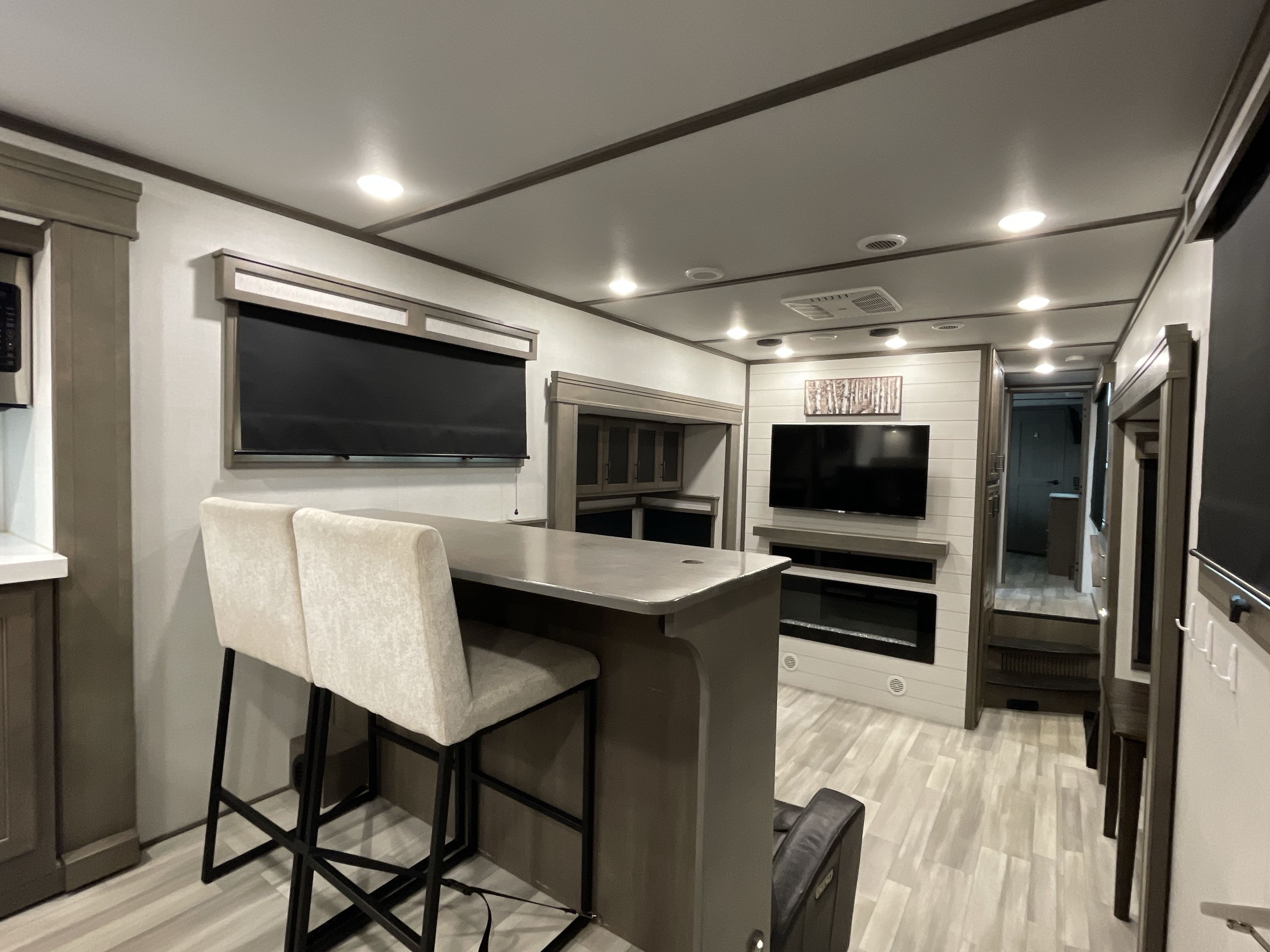 2023 Grand Design SOLITUDE 390RK-R in meridian ID