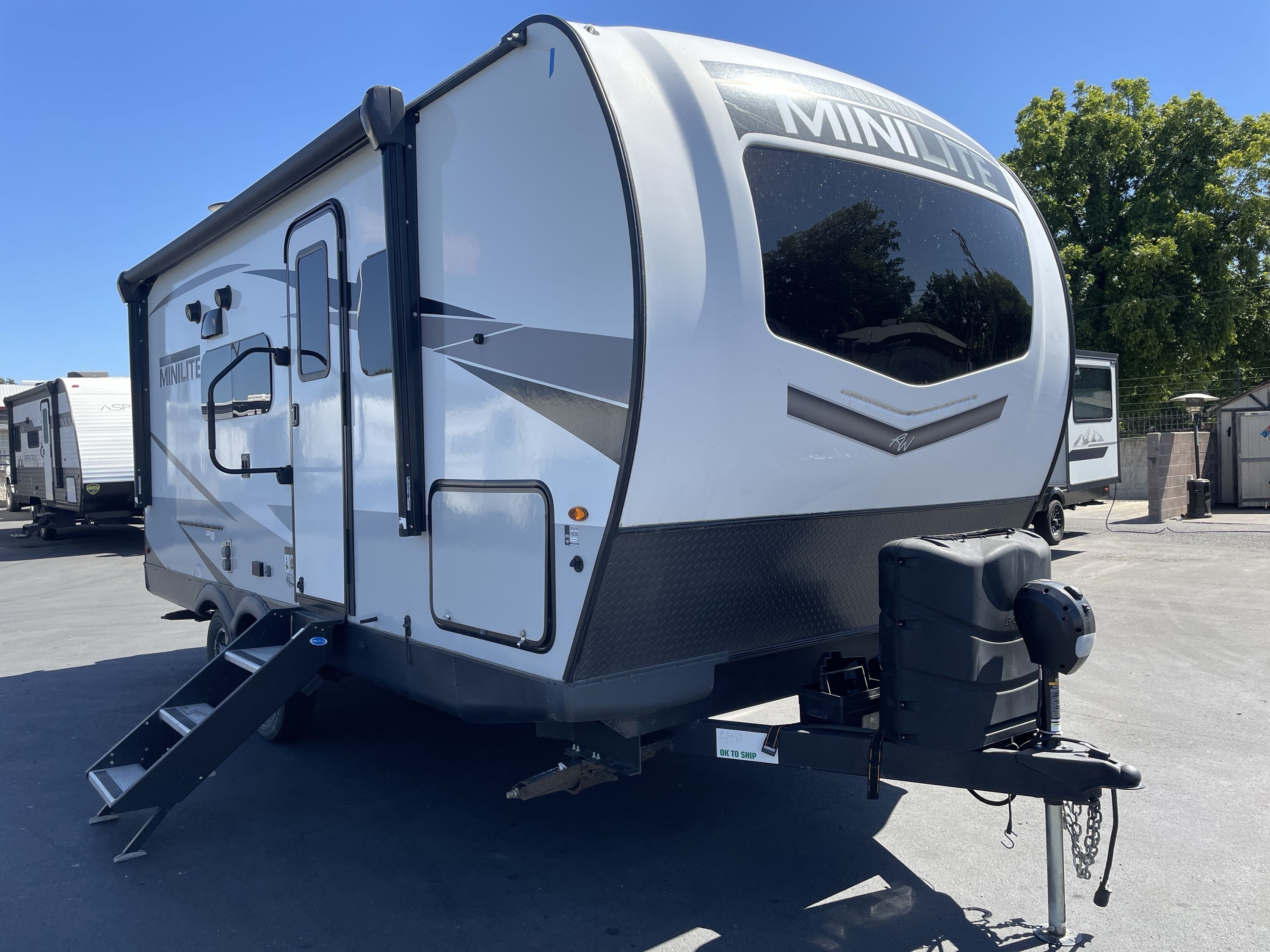 2023 Forest River ROCKWOOD MINI LITE 2104S in anderson CA
