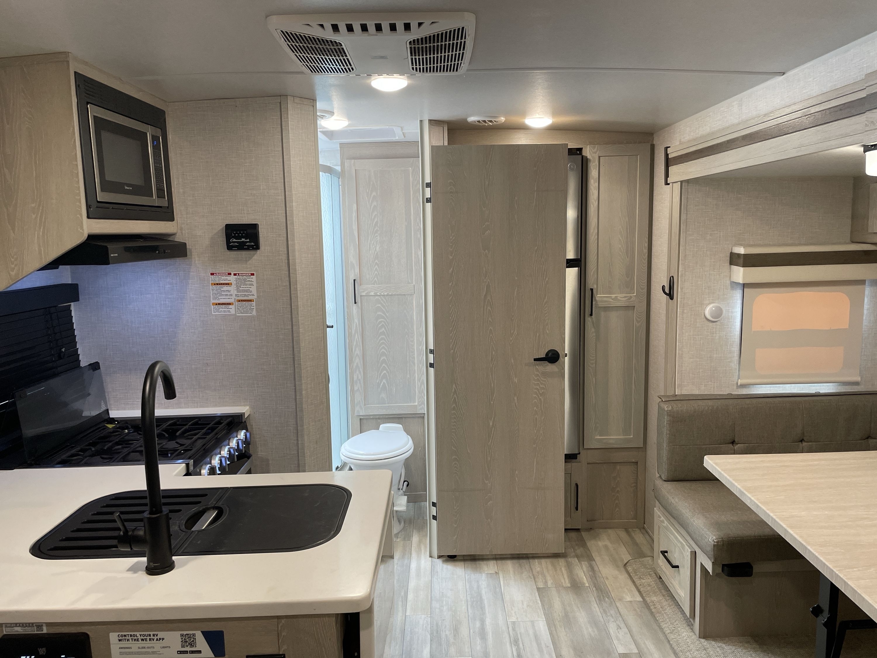 2023 Forest River ROCKWOOD MINI LITE 2104S in anderson CA