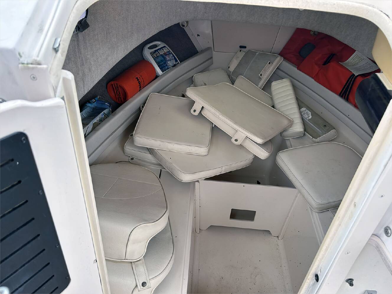A photo of this 2001 Grady-White 208 ADVENTURER