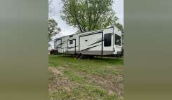2022 Forest River WILDWOOD HERITAGE GLEN 369BL RV