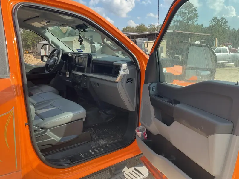 2024 FORD F550