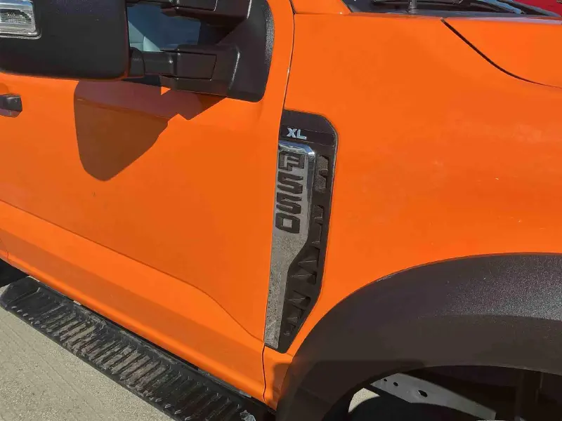 2024 FORD F550