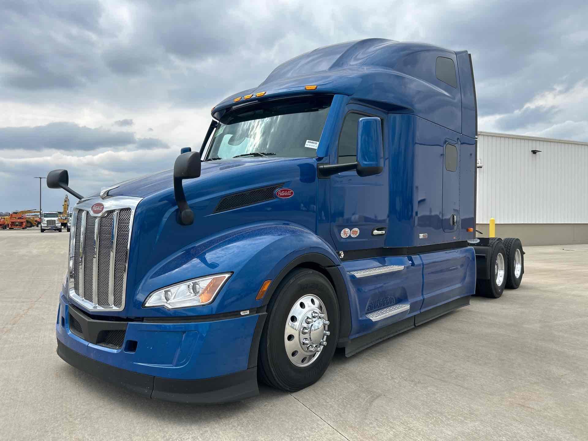 2027 PETERBILT 579 in Perrysburg, OH