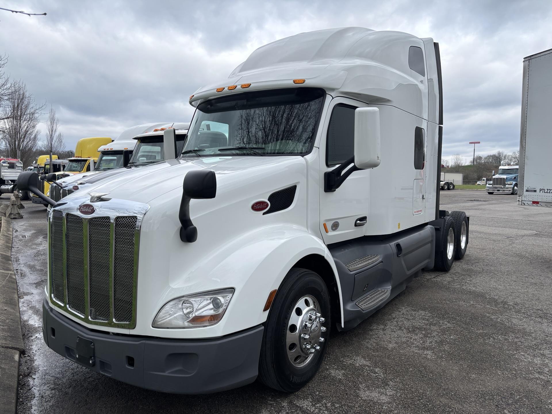 2021 PETERBILT 579 in Zanesville, OH
