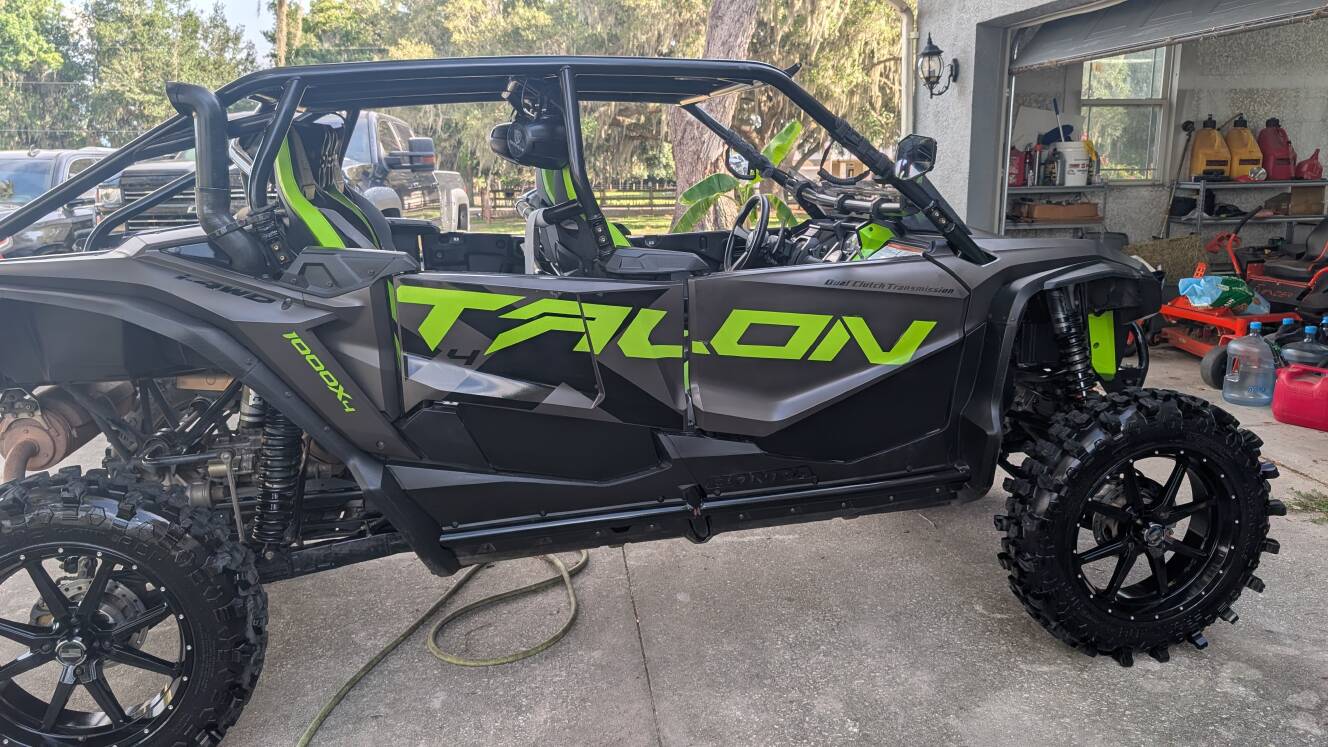 A photo of this 2021 Honda TALON 1000X 4 FOX LIVE VALVE