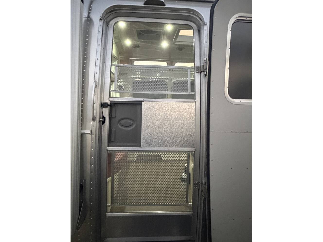 A photo of this 2018 Airstream INTERNATIONAL SERENITY 25FBQ
