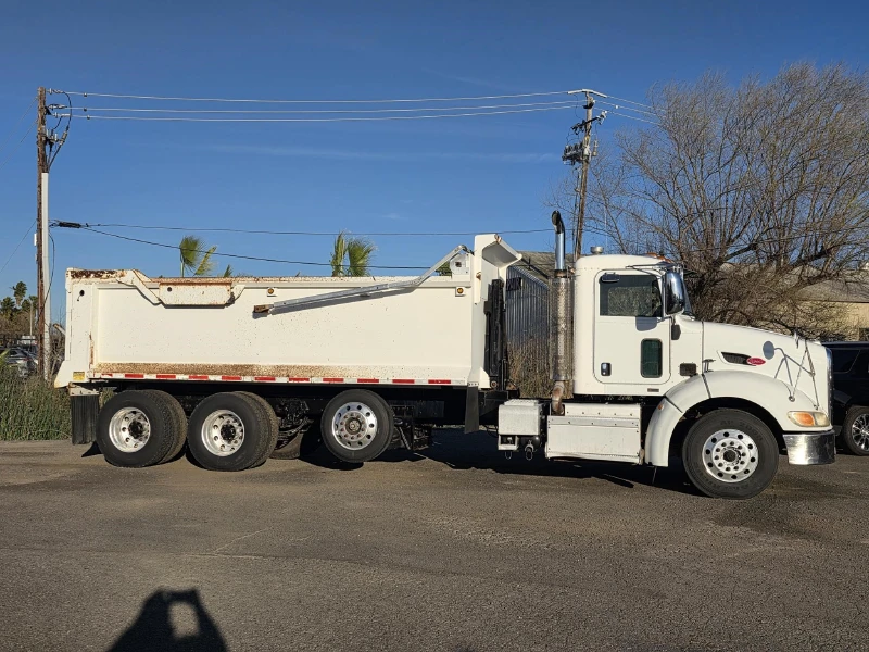 2011 PETERBILT 384