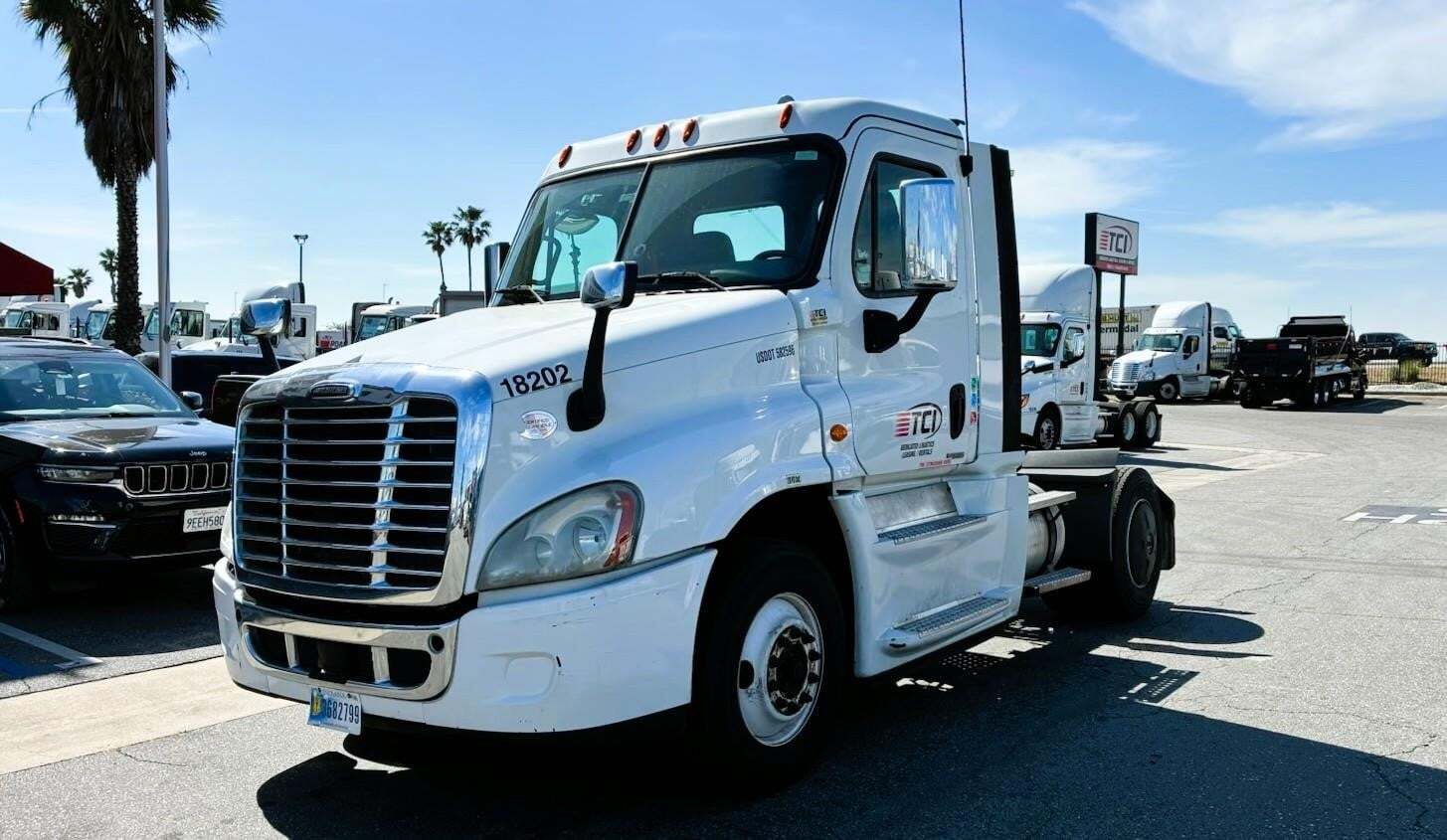 2018 FREIGHTLINER CASCADIA 125 in Phoenix, AZ