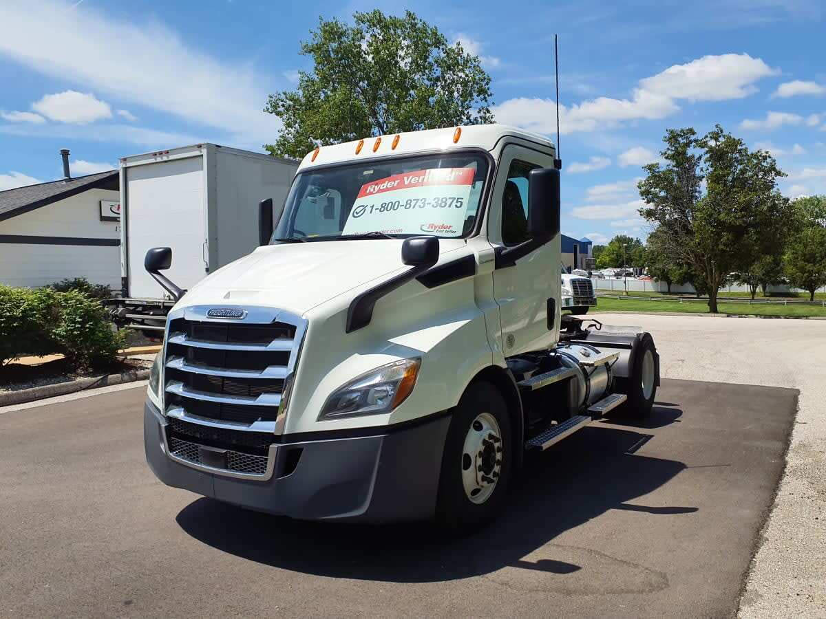 2020 FREIGHTLINER CASCADIA 116 in O Fallon, MO