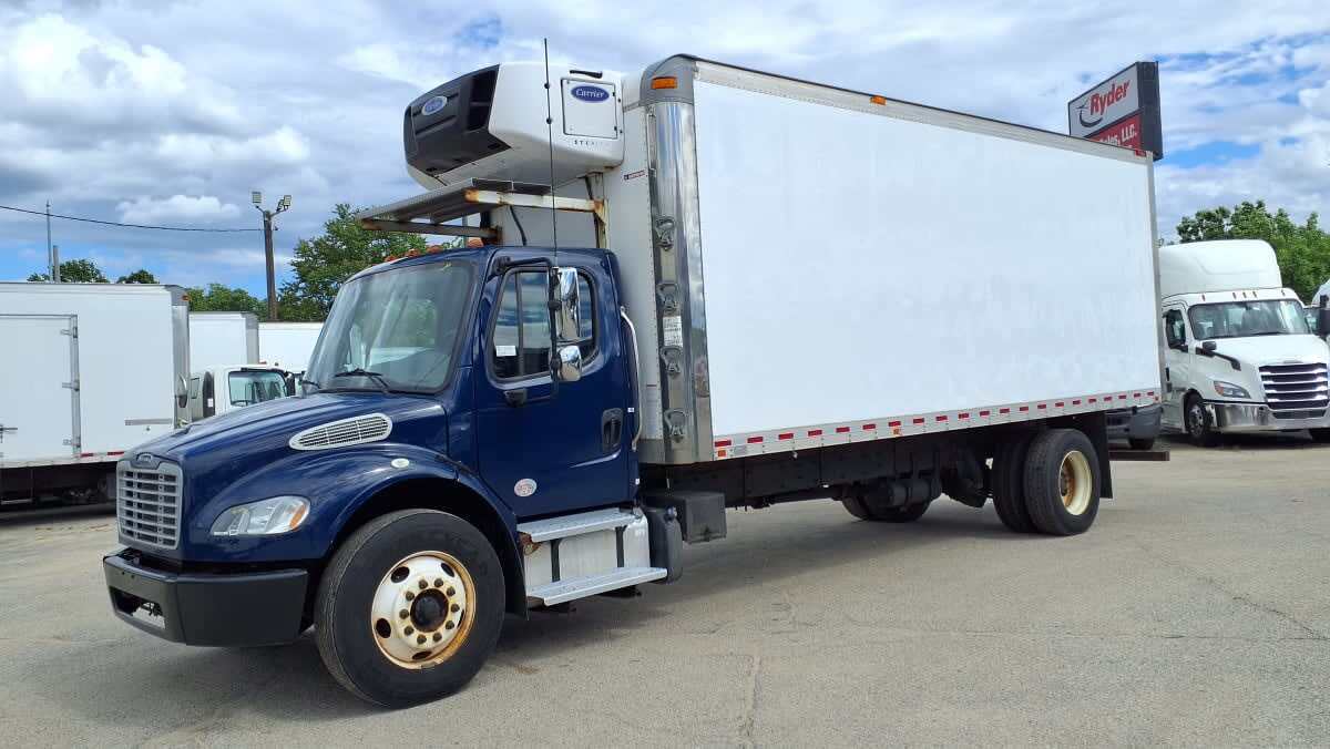 2018 FREIGHTLINER BUSINESS CLASS M2 106 in Warwick, RI