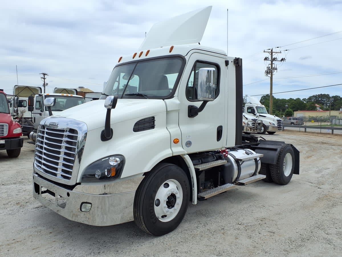 2020 FREIGHTLINER CASCADIA 113 in Greenville, SC