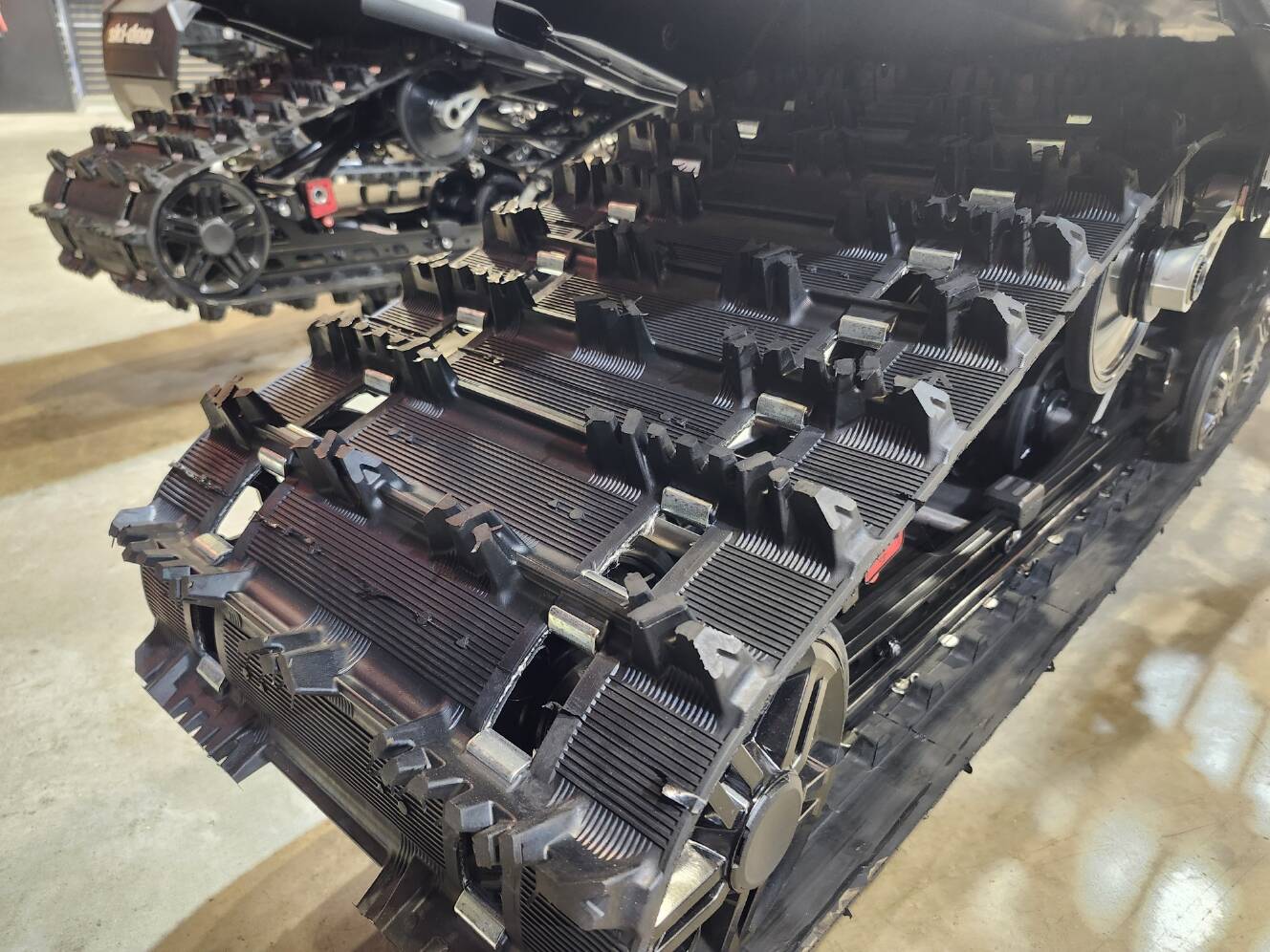 A photo of this 2026 Ski-Doo MXZ ADREN 600R 137 Black