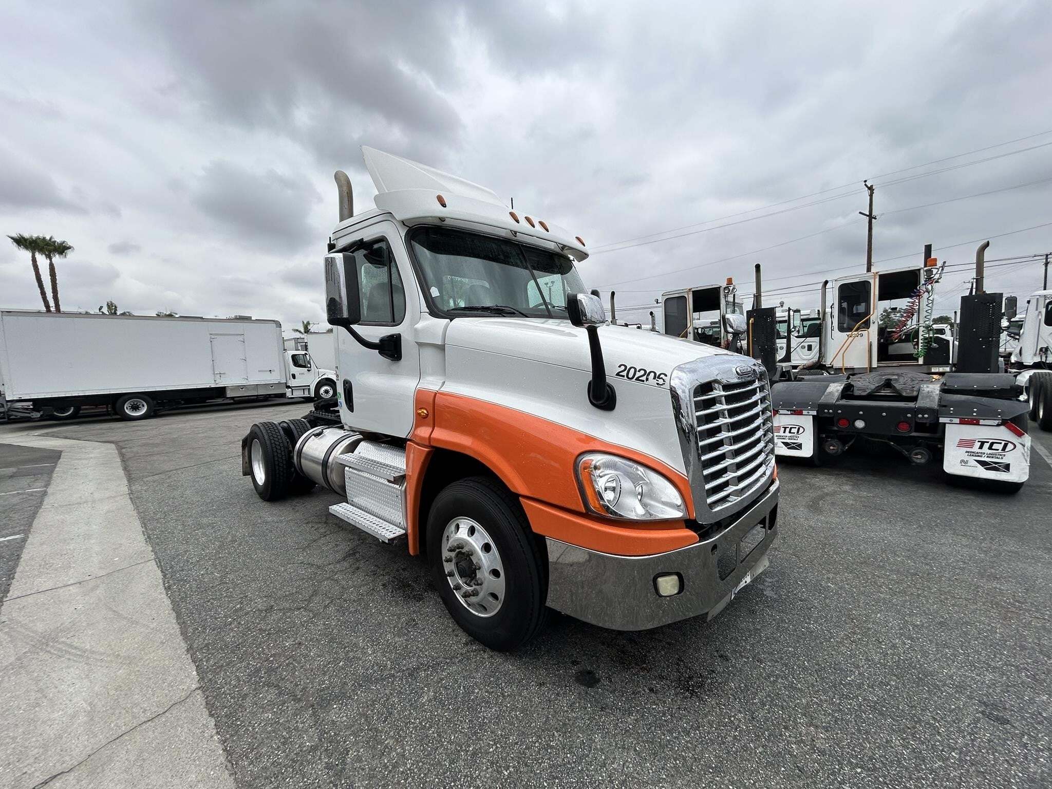 2020 FREIGHTLINER CASCADIA 125 in North Las Vegas, NV