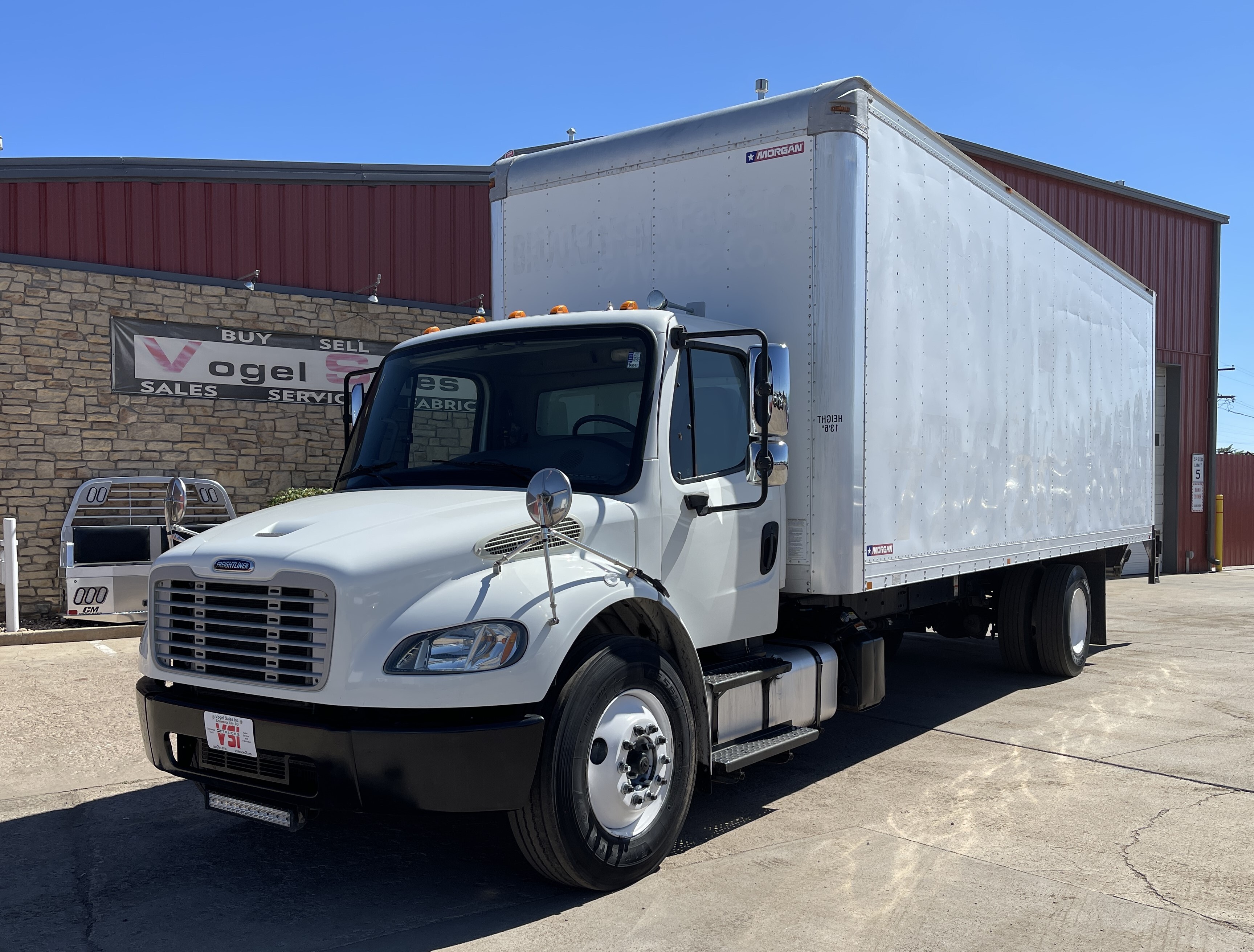 2013 FREIGHTLINER BUSINESS CLASS M2 106 in Commerce City, CO