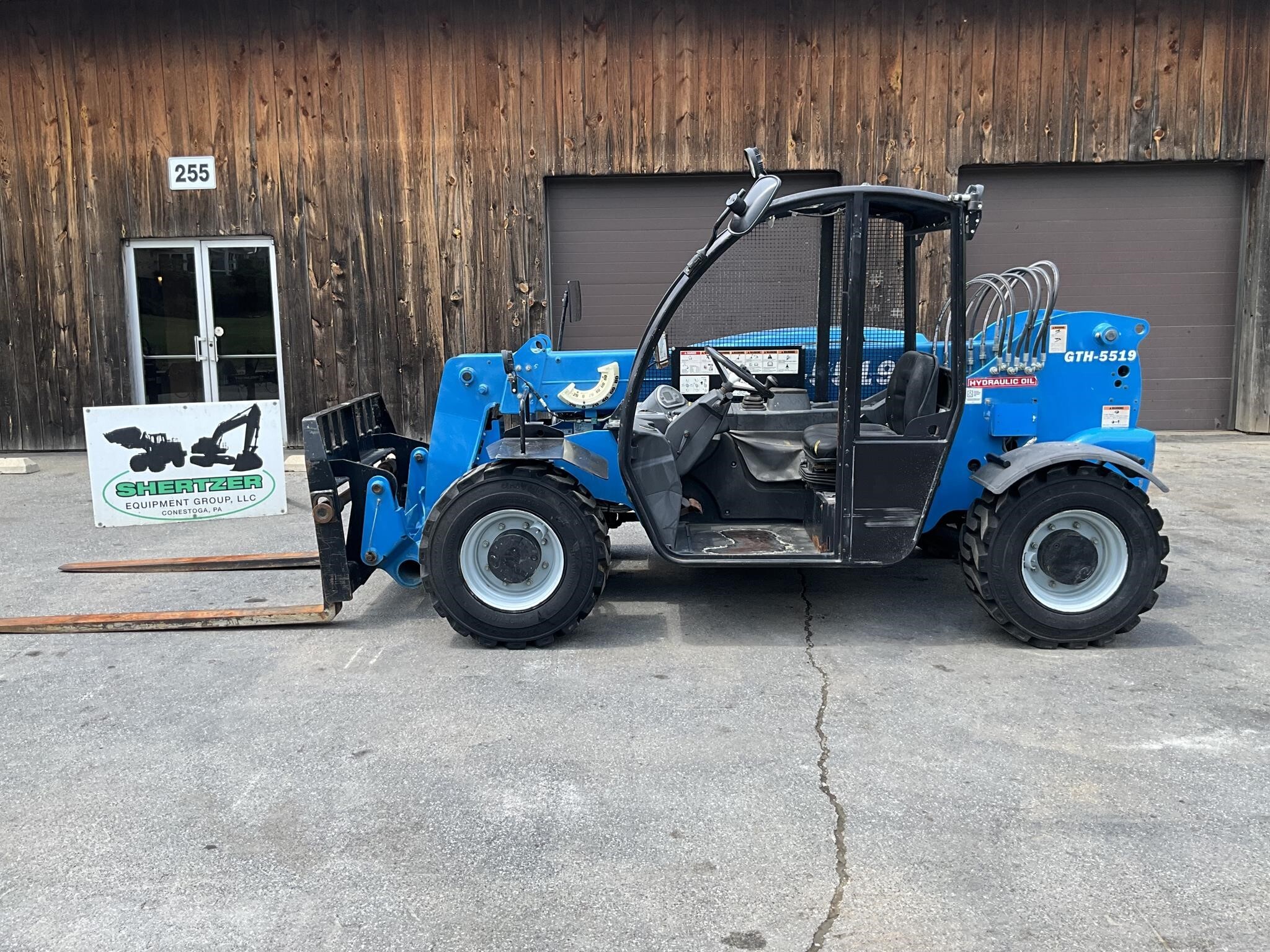 2017 GENIE GTH5519 in Conestoga, PA