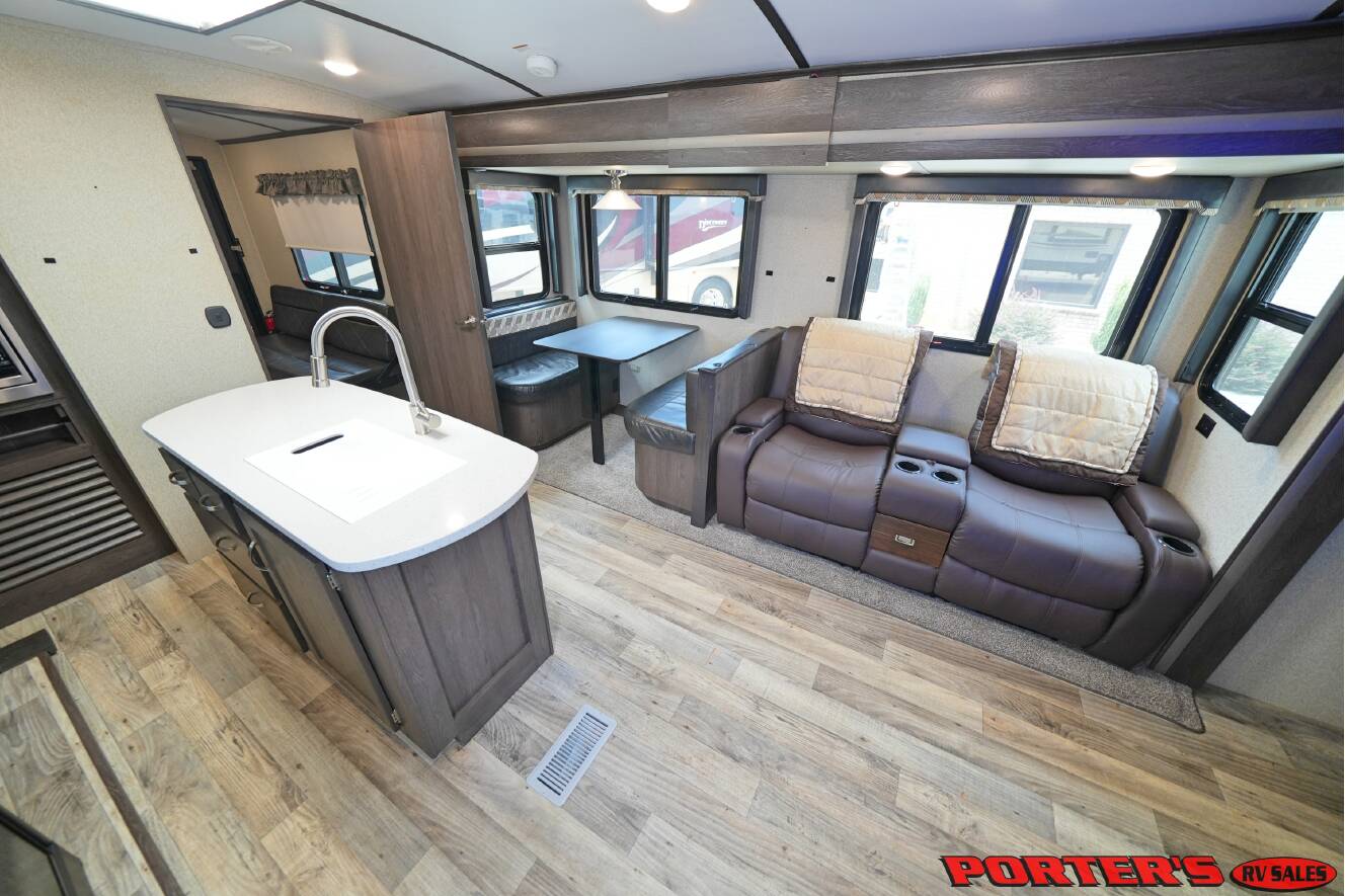 A photo of this 2019 Keystone OUTBACK 335CG