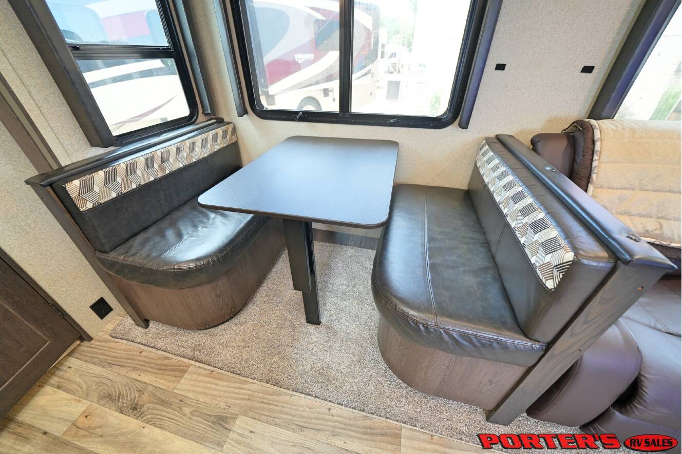 A photo of this 2019 Keystone OUTBACK 335CG