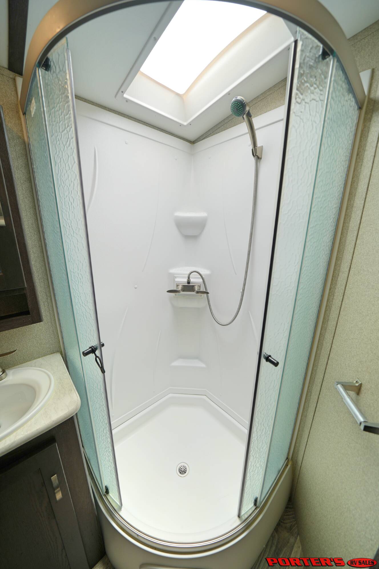 A photo of this 2019 Keystone OUTBACK 335CG