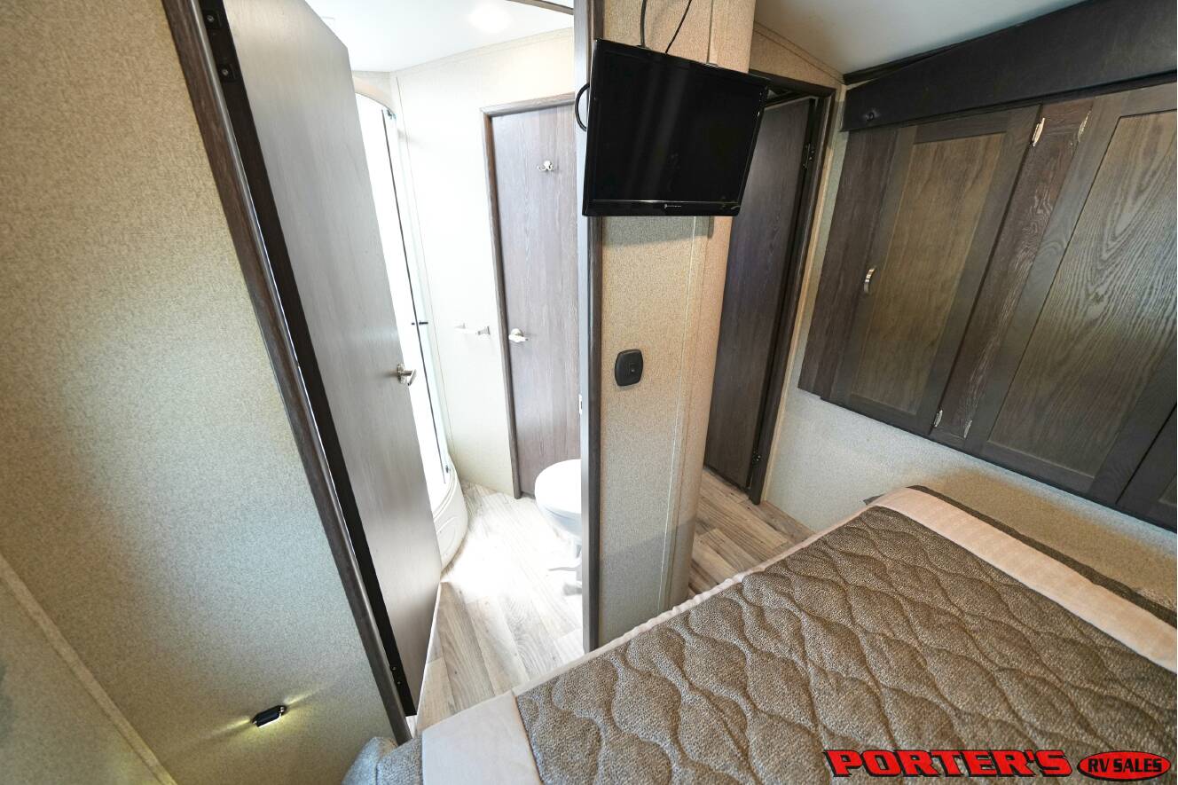 A photo of this 2019 Keystone OUTBACK 335CG