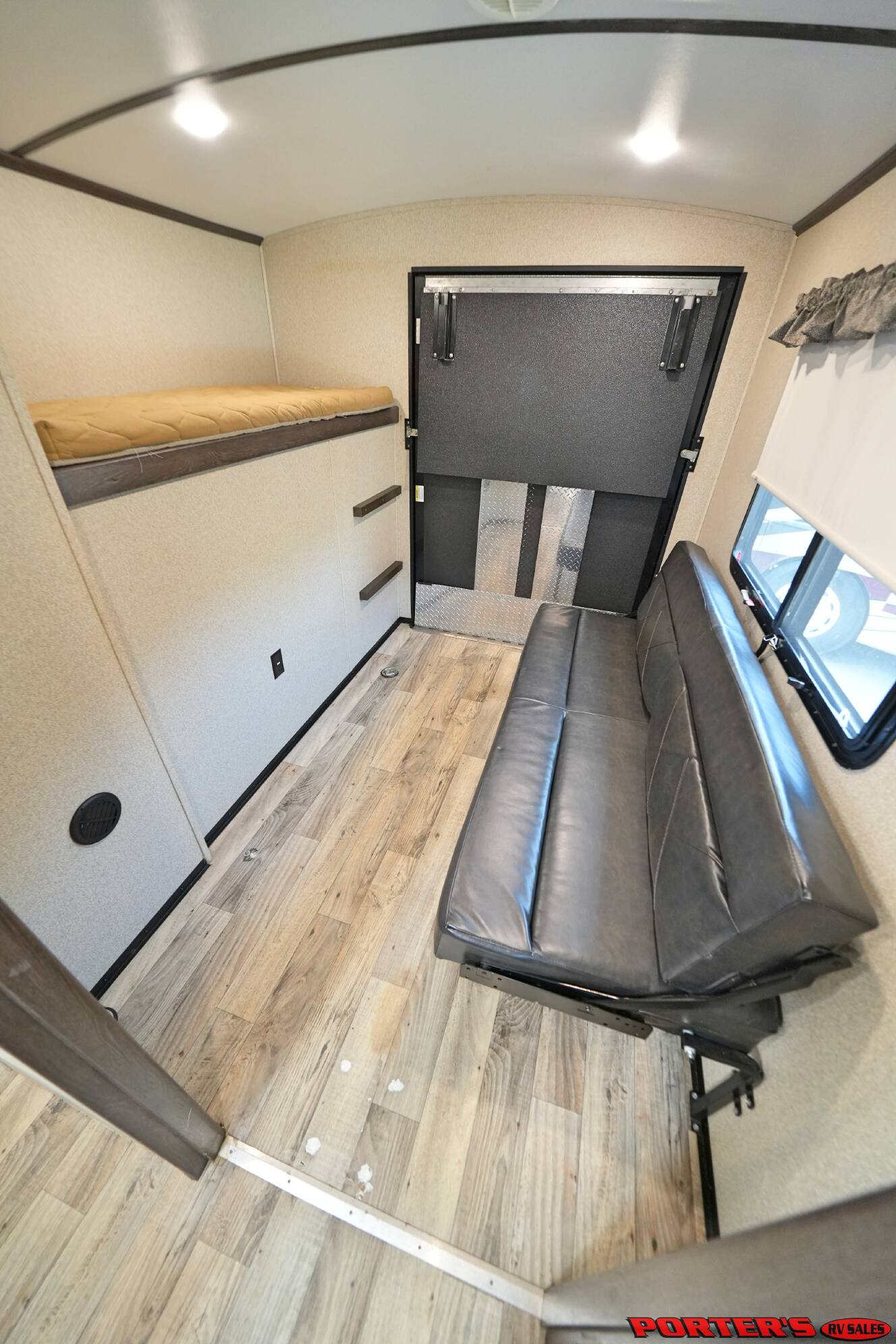 A photo of this 2019 Keystone OUTBACK 335CG