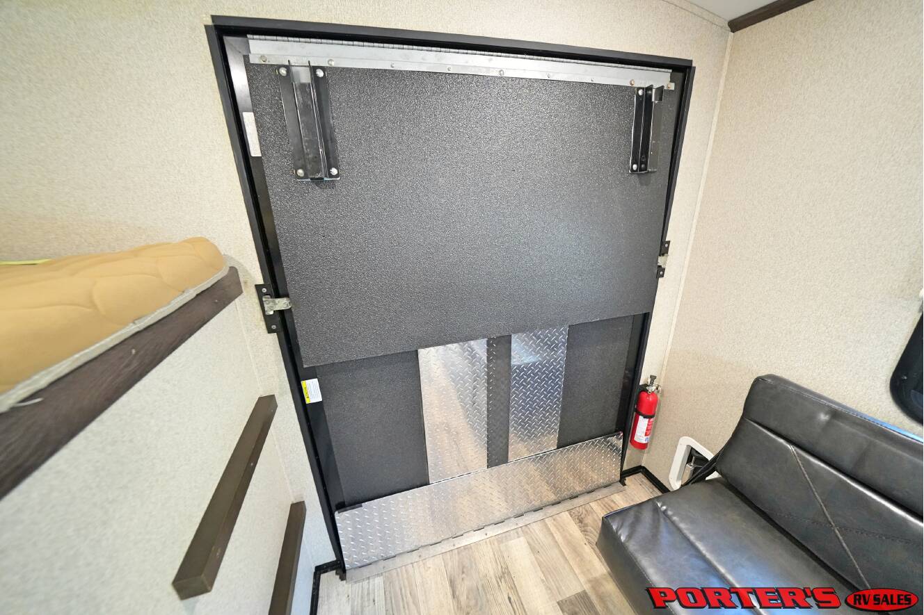 A photo of this 2019 Keystone OUTBACK 335CG