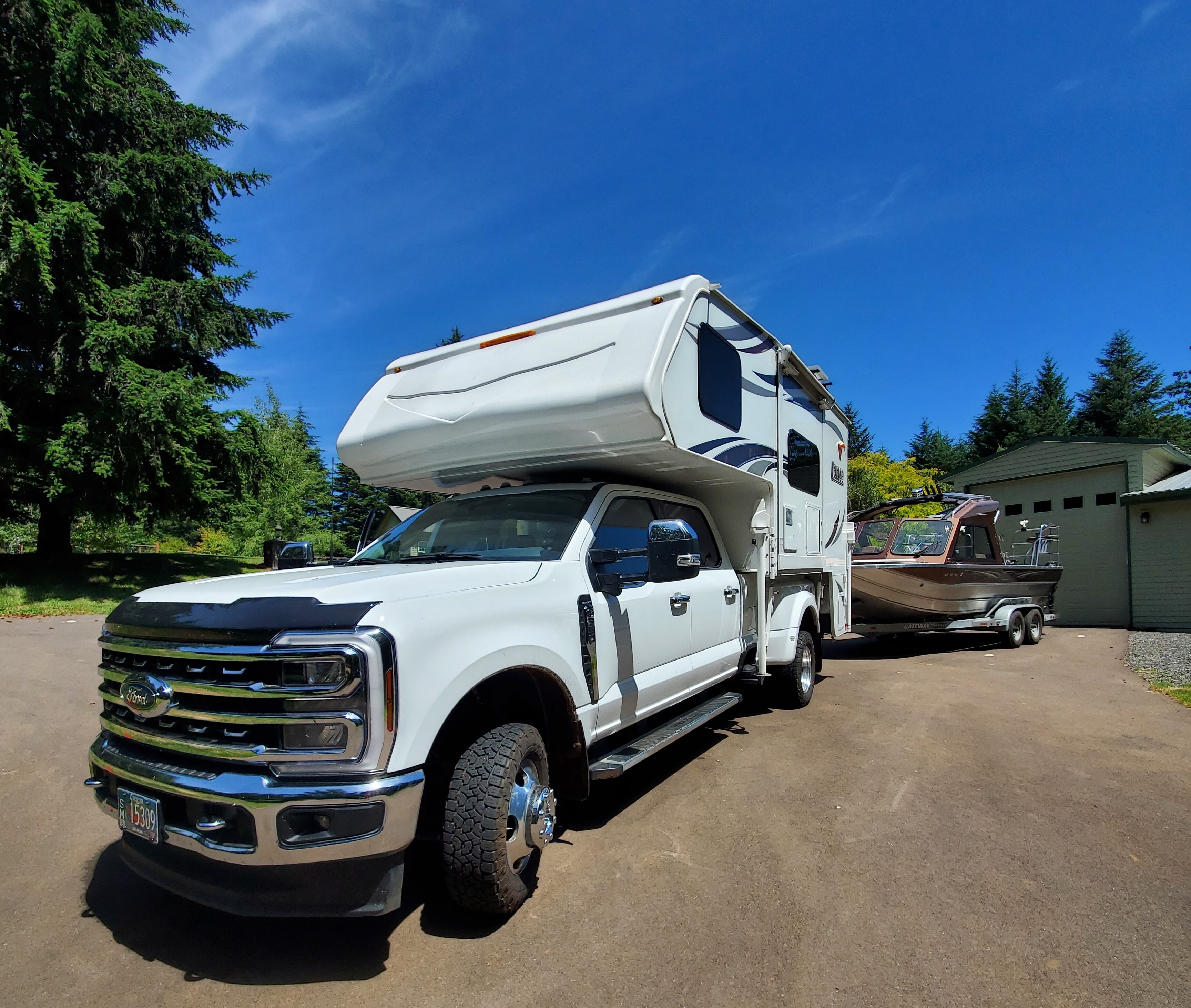 2017 Lance 1062 TRUCK CAMPER in mcminnville OR