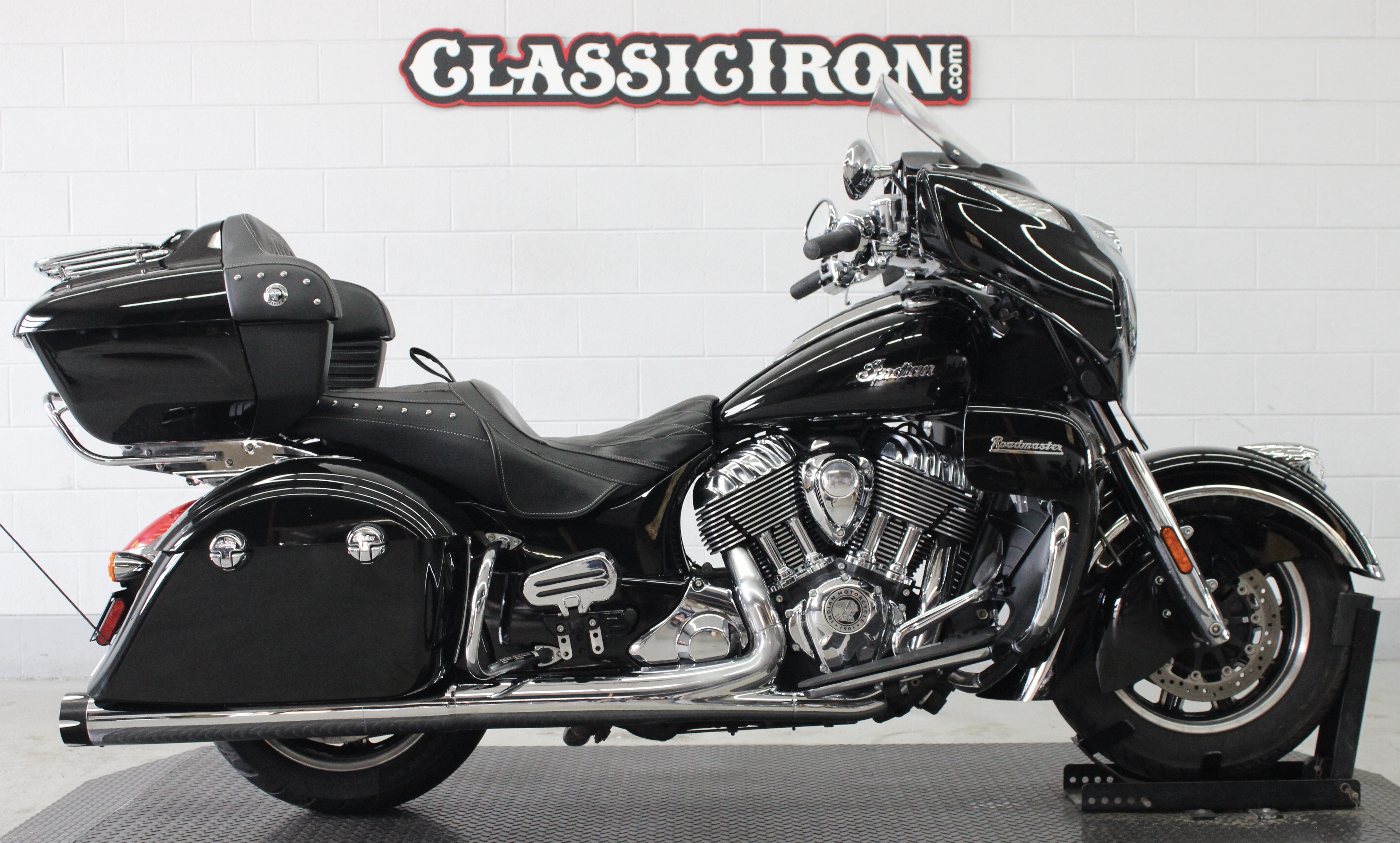 2018 Indian Motorcycle Roadmaster® ABS in Fredericksburg, VA