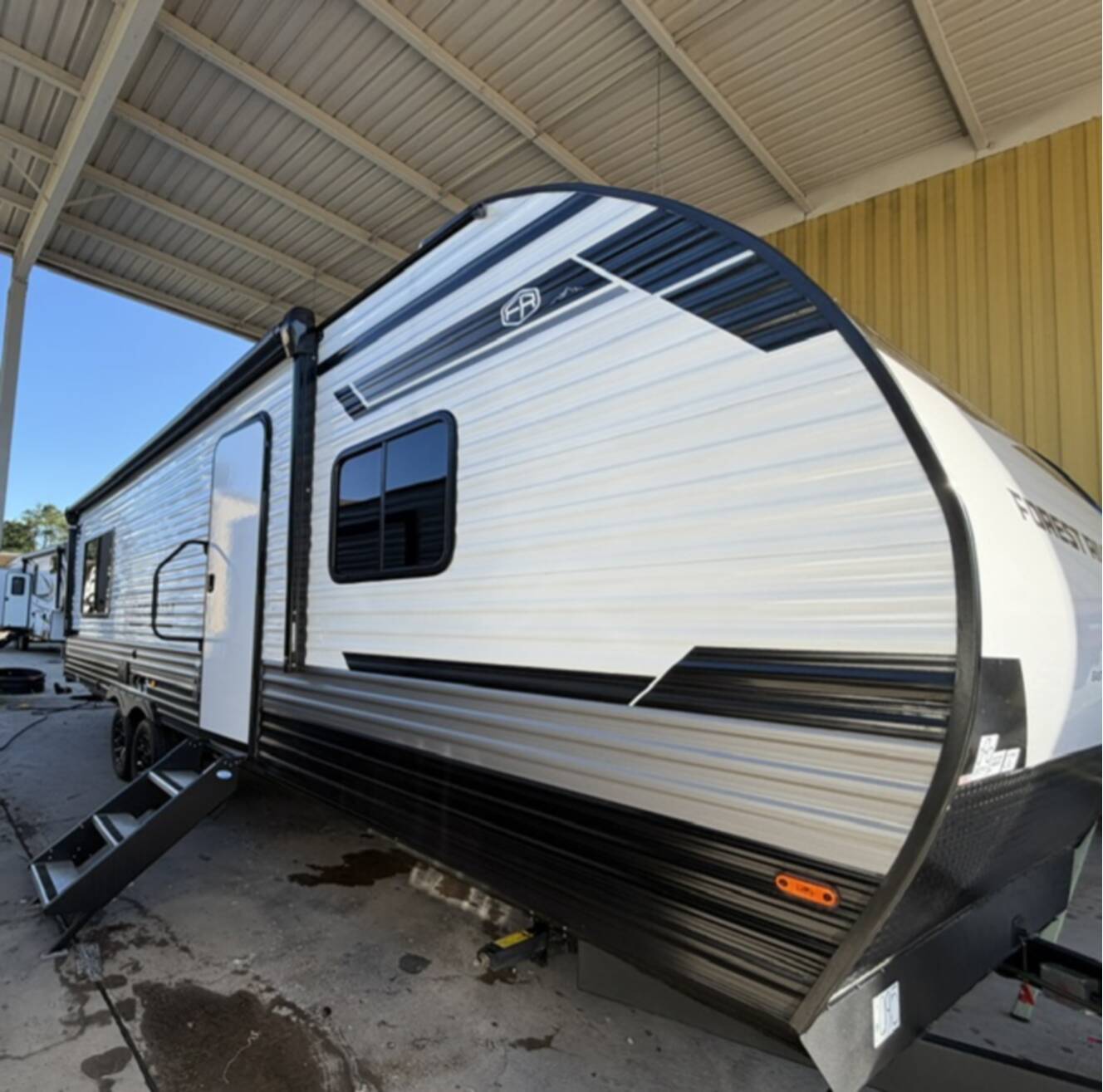 A photo of this 2027 East To West ACCLAIM 2650FL