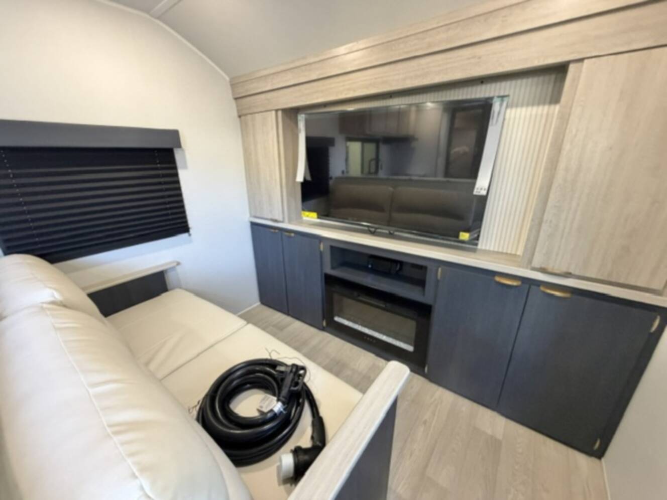 A photo of this 2027 East To West ACCLAIM 2650FL