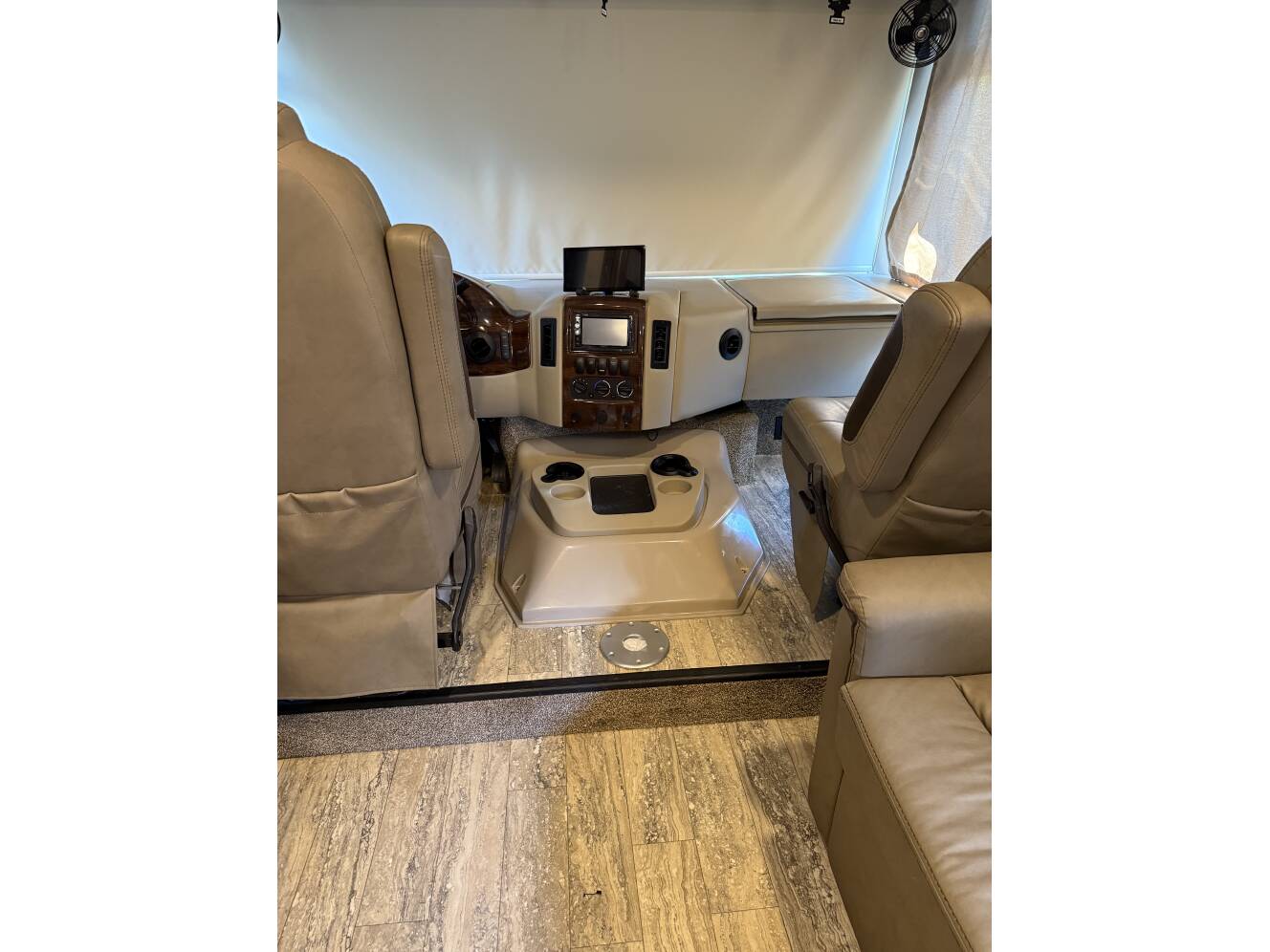 A photo of this 2018 Thor Motor Coach HURRICANE 34J