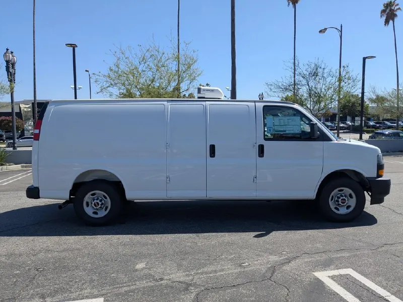 2026 GMC SAVANA G3500
