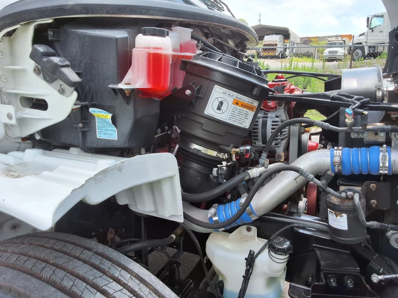 2012 FREIGHTLINER BUSINESS CLASS M2 106