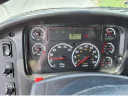 2012 FREIGHTLINER BUSINESS CLASS M2 106