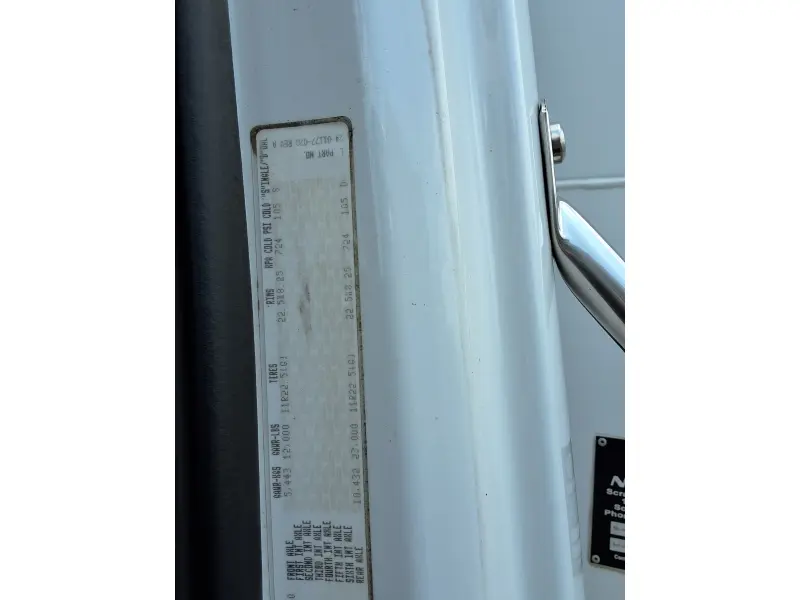 2012 FREIGHTLINER BUSINESS CLASS M2 106
