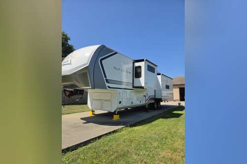 2025 Alliance Rv PARADIGM 370FB in seymour IN