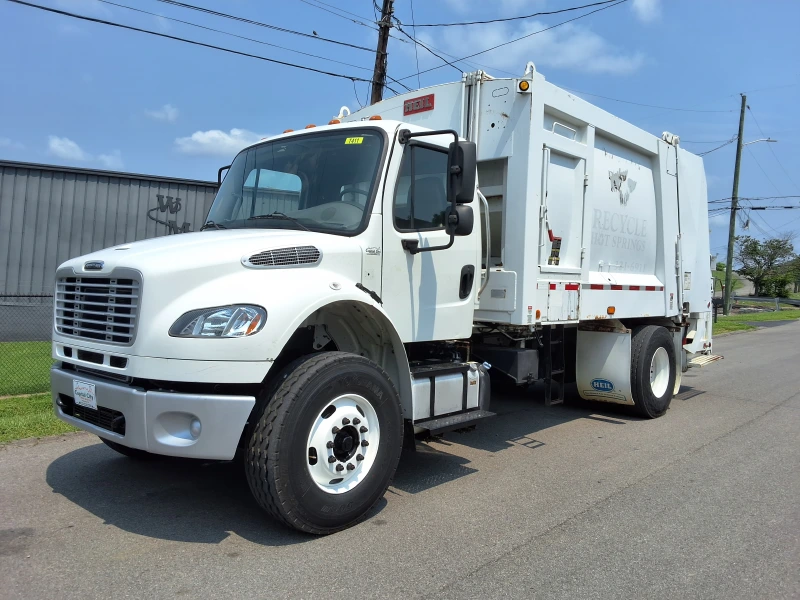 2015 FREIGHTLINER BUSINESS CLASS M2 106