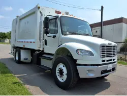 2015 FREIGHTLINER BUSINESS CLASS M2 106
