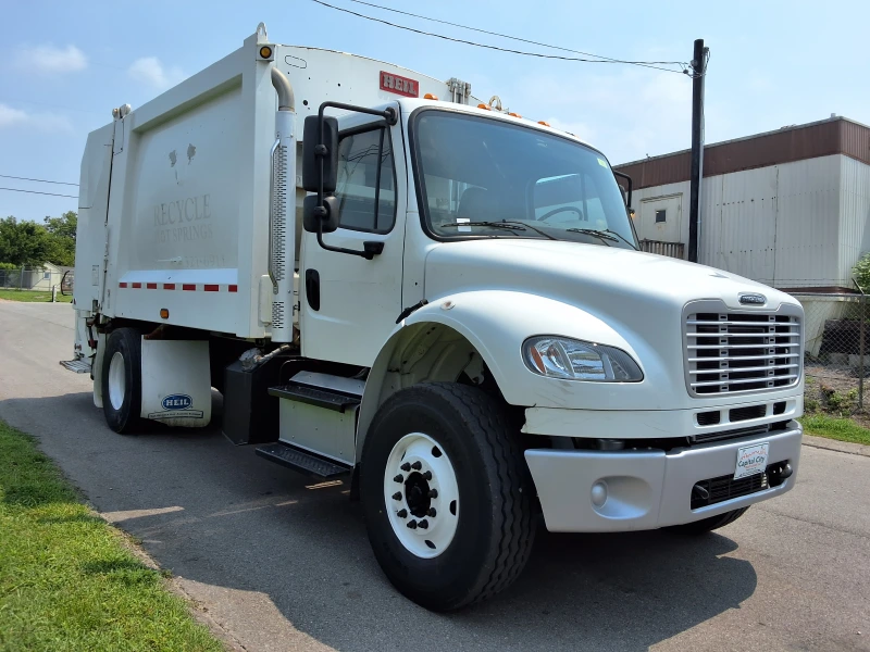 2015 FREIGHTLINER BUSINESS CLASS M2 106