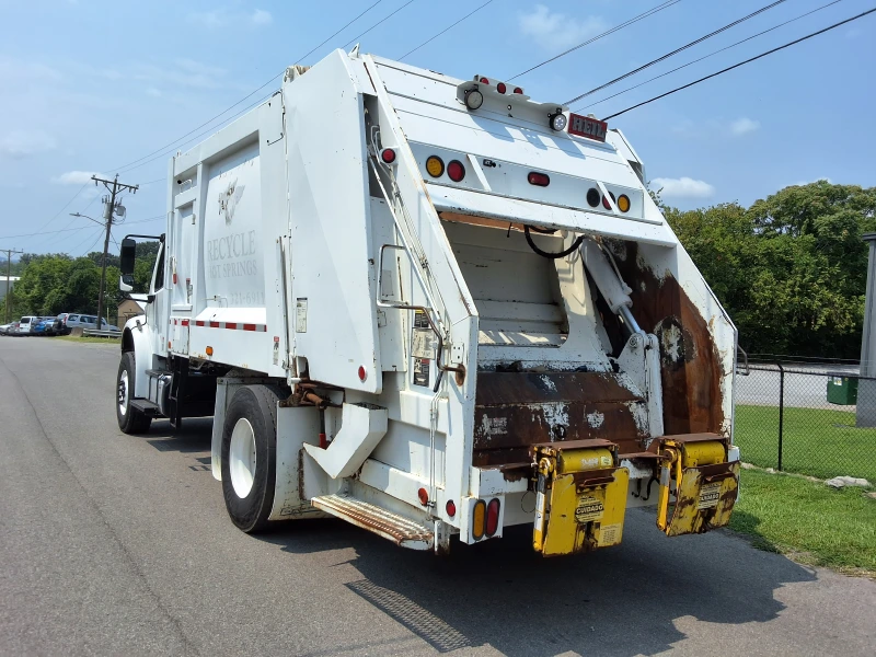 2015 FREIGHTLINER BUSINESS CLASS M2 106