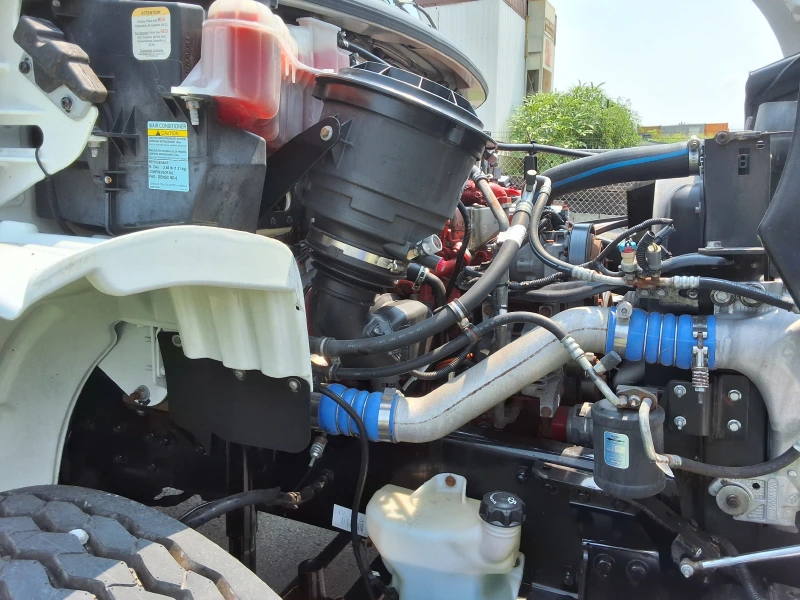 2015 FREIGHTLINER BUSINESS CLASS M2 106